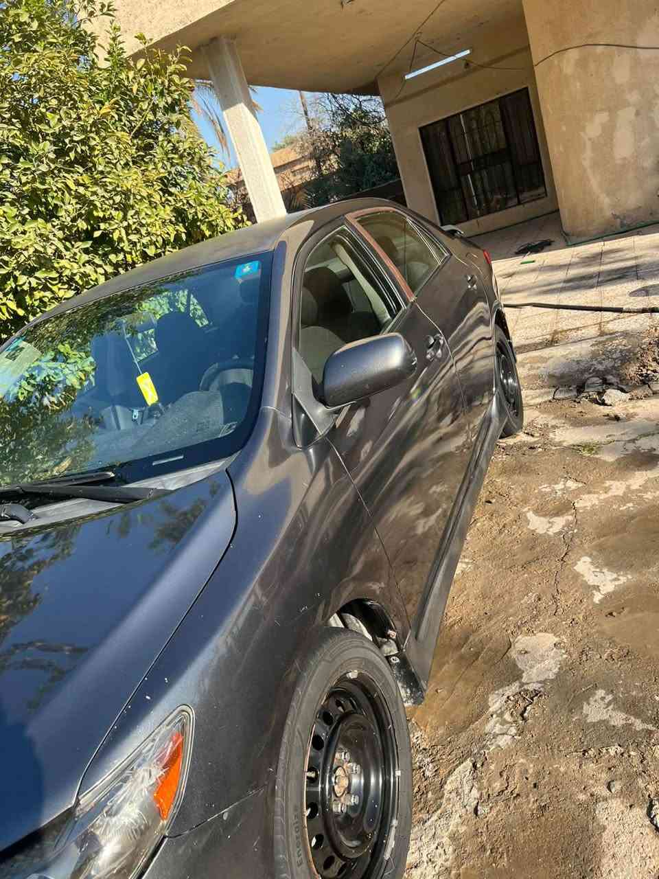 السلام عليكم 
كورلا موديل 2009 وارد امريكي 
حادثه جاملغ الخلفي وبيها 3 قطع رش بدون دواخل 
تبريد ثلج 
محرك 1800 
رقم بغداد باسمي 
السعر 85$ وبيها مجال 
مكان السيارة بغداد اليوسفية 
***********
