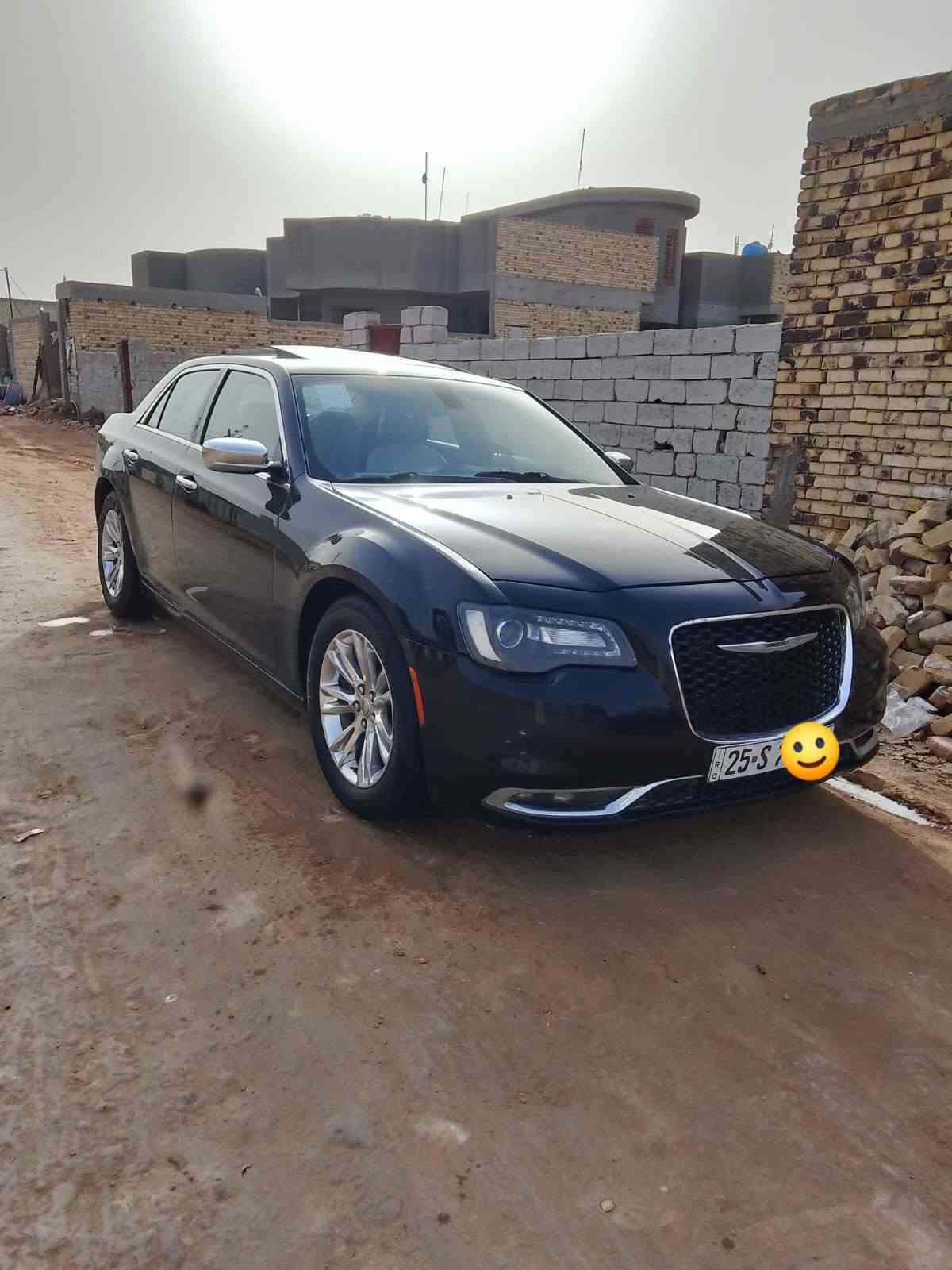 السلام عليكم أوباما Cموديل 2015اصل بسمي تحويل مباشر السياره جاهزه من كلشي مكينه وكير حداد وتخم تاير ويل مكسيكي تبريد ثلج فول مواصفات بنراوما كشنات تفه تبريد ثلج بيه باب الوره صبغ وجاملغ الخلفي صبغ بدون دواخل السعر 163 رقم الهاتف ***********
