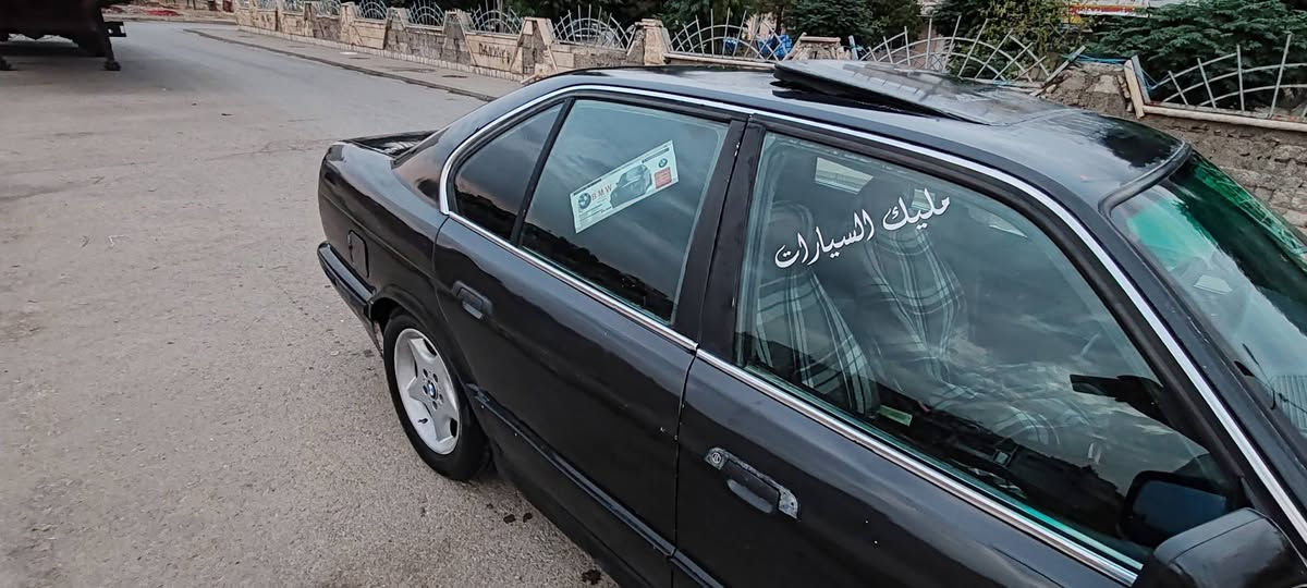 بي ام ١٩٩٢ • اوتوماتيك • تكييف ديجيتال
