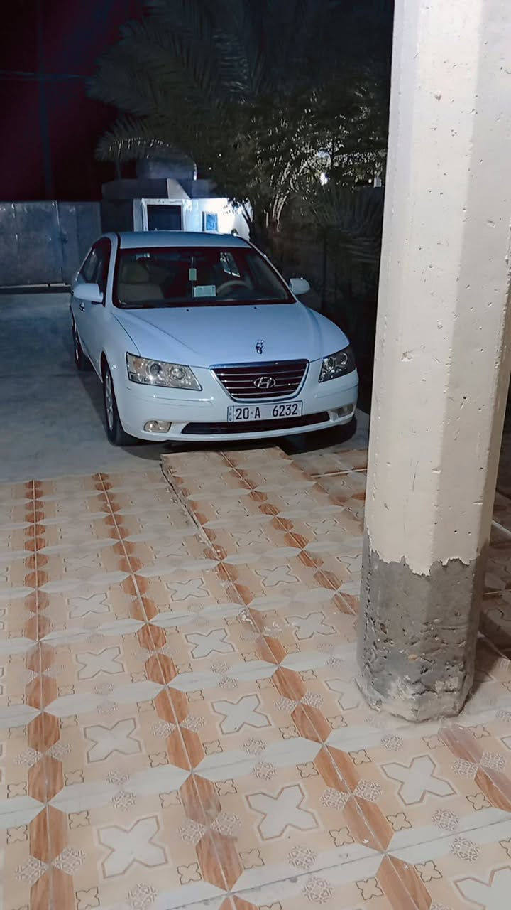 موديل2009وارد امريكي صدر جديد تبريد ثلج سيارة خير من الله  اي نقص مابيهه..سنويه هزه كله جديد السعر 110وبيهه مجال..العنوان ديالى .كنعان ..***********،     
***********غير متواجد ع الفيس
