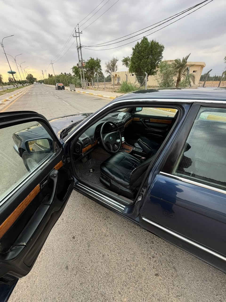 بي ام 735 • ١٩٩٠ • وارد ياباني