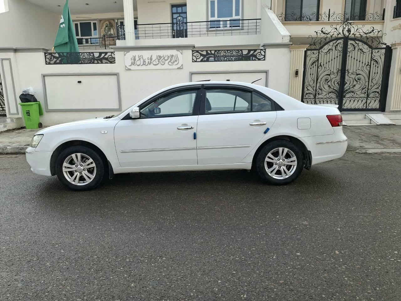 سوناتا 2010خليجي رقم بغداد الدولي بسمي محرك كير كفاله لون ابيض ثلجي
مكينه 2000 دوش  السيارة الهال الخفي صبغ وبارد مكان واحد
مكاني صلاح الدين قضاء بلد 
***********
