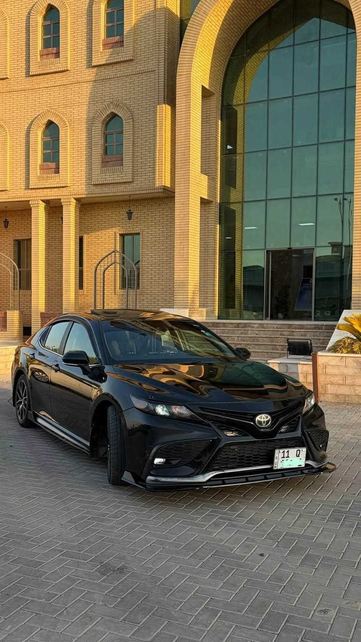 ‏TOYOTA CAMRYSE
كامري فئة SE  بلاص 
موديل / 2023 
هايبرد
رقم / بغداد
ماشية / 77000 km
(حادث / بنيد وربع جاملغ)
مواصفات 
فتحت سقف
ويل كب
بصمه تشغيل عن بعد
كشنات تدفئه
_كشنات جلد 
_كشنات كهرب 
_رادار امامي 
_شفتات ستيرن  
_ثلاث وضعيات قيادة
_مثبت مسار 
_ حساس خلفي + كامره دواره
وباقي مواصفات SE المعروفه
كير ومكينة مكفولات 
السيارة مكانها / بغداد  / سليمانية
*********** بغداد, العراق
