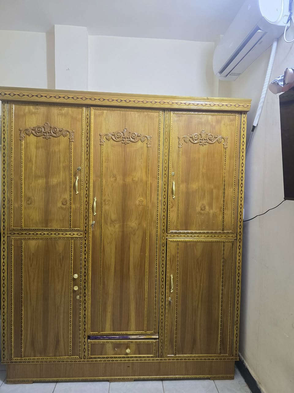 كنتور للبيع
مكاني الامين مقابل شبكة الكهرباء شارع المخبز
قفل ١٧٥ نظيف بس مكان ماعندي
للاستفسار مراسلة الواتساب
***********
