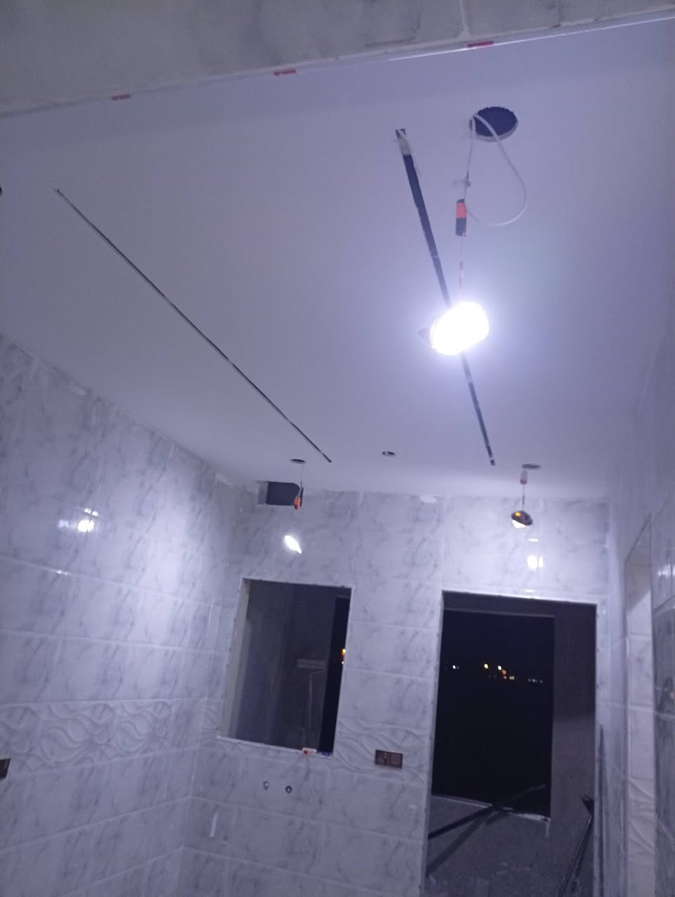 🔥 ديكورات أبو يحيى🔥 
مو بس ديكور… نخلي بيتك فخم يلفت كل من يشوفه ✨
✅ تنفيذ جميع أعمال الفلين والفوم العازل
✅ سقوف مغربية ملكية بتفاصيل فاخرة
✅ تصاميم مودرن وكلاسيك حسب الطلب
✅ شغل مرتب • أسعار مدروسة • تسليم دقيق
إذا تريد بيتك يصير أفخم وأجمل من الخيال
فـ ديكورات أبو يحيى هو الاختيار الصح 👌
🎨 نحول الجدران والأسقف إلى فن راقي
🏠 شغل يضيف قيمة وجمال لبيتك
📞 للحجز والاستفسار:
(***********)
ديكورات أبو يحيى
✨ لأن الفخامة تبدأ من السقف ✨
نعمل داخل وخارج محافظة كركوك
