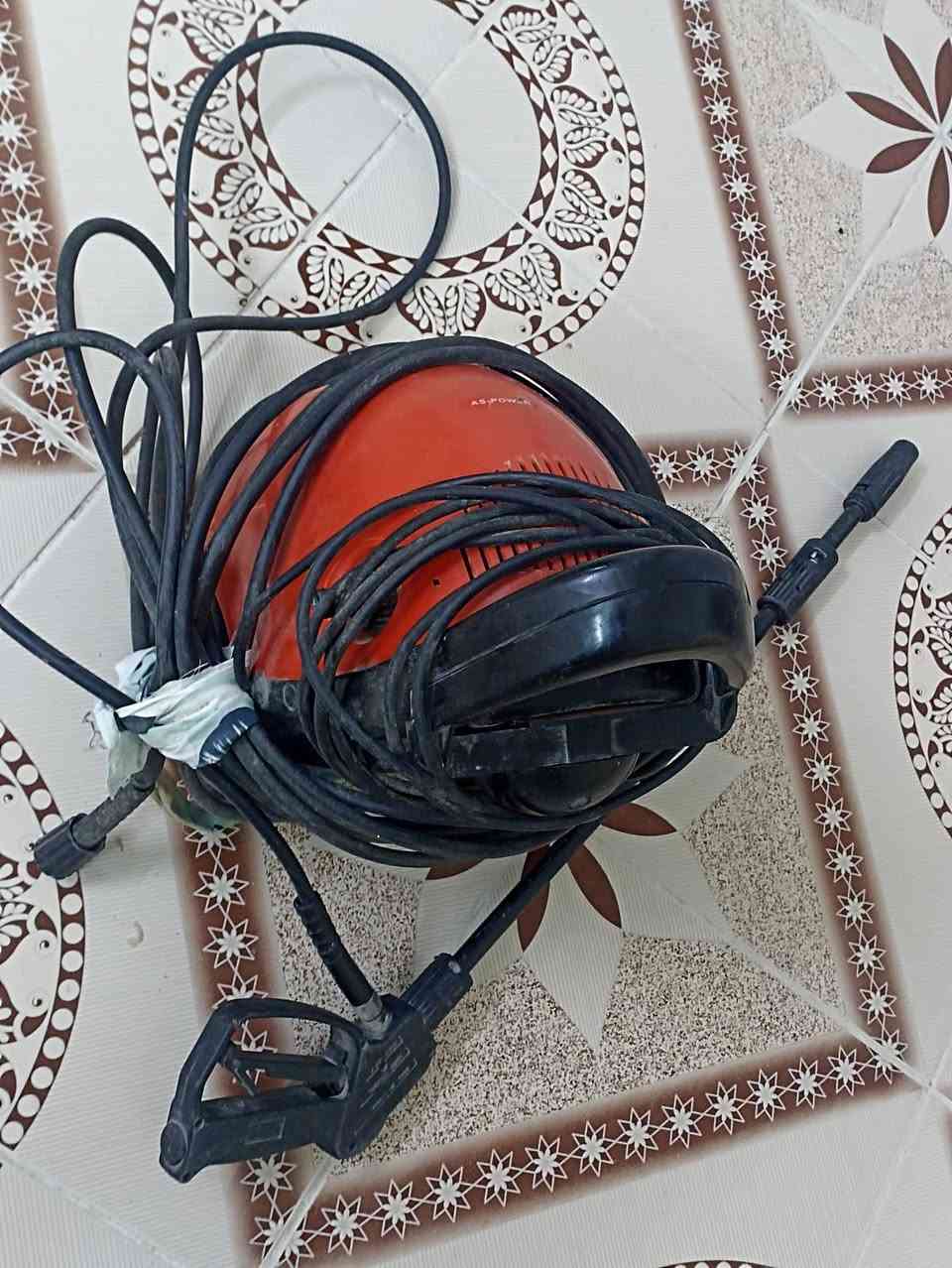 غسيل سيارات • نضيفه • قابلة تفاوض