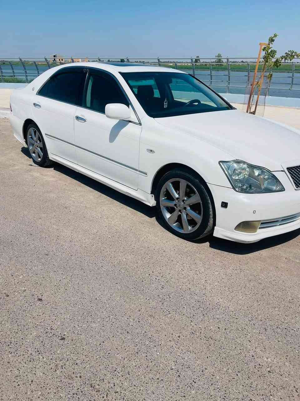 شاهينه البيع 2005 اصل شاصي 82 كفاله بسمي سياره سنويه 2031 سعر 155 بيهه مجال العنوان البصره قضاء المدينه ***********
