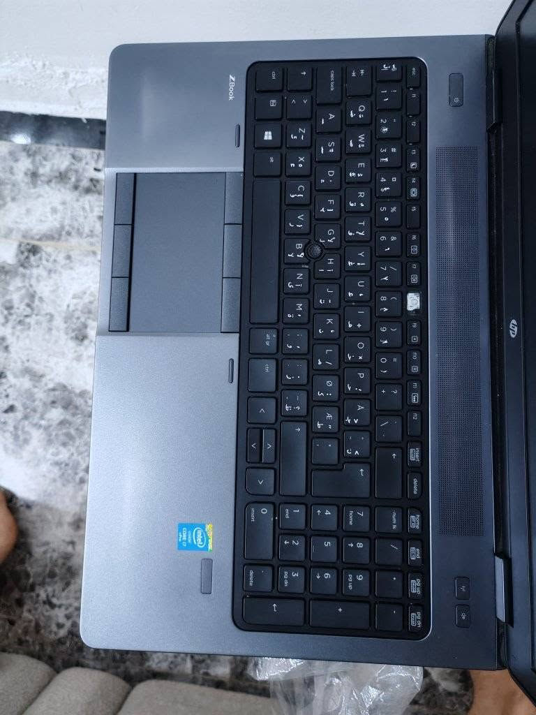 لابتوب Hp zbook G2 Workstation
مخصص العاب + هندسه + تصميم
حجم 15.6 FHD مميز
Cori7 gel 4.MQ
جيل رابع
RAM 8 DDR3
HARD 256 SSD M2 السريع 
كارت شاشه خارجي 
 NVIDIA Quadro K1100M. 2G
داخلي 4G
كيبورد عربي إنكليزي +ضوئي
بصمه + مكانيه اضافه هارد ثاني
بطاريه كلش مرتبه شحن أكثر من 2 ونصف
ملاحضه فقط حرف بل كيبورد واكف لاكن يدوس طبيعي الي هوهF8 

مكاني بغداد توصيل موجود 
سعررر 160  ماكو هيج موصفات بهاذه سعر
رقم ***********

نص مكتوب في الصور:
- حول Your PC is monitored and protected. See details in Windows Security Device specifications Device name DESKTOP-NMMPOJU Processor Intel(R) Core(TM) i7-4810MQ CPU @ 2.80GHz 2.80 GHz Installed RAM 8.00 GB (7.88 GB usable) Device ID 734A7E68-CEB2-425B-A900-C2195E295D31 Product ID 00331-10000-00001-AA204 System type 64-bit operating system, x64-based processor Pen and touch No pen or touch input is available for this display Copy Rename this PC Windows specifications Edition Windows 10 Pro Version 22H2 Installed on 9/14/2026 OS build 19045.4529 Experience Windows Feature Experience Pack 1000.19058.1000.0 Copy