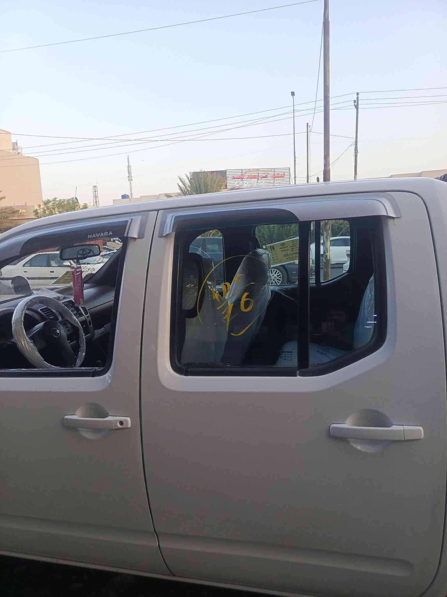 السلام عليكم نيسان نيفارة 2009 السيارة بلاد أوتوماتيك بيها مكينة وكير vvti3000فيشة وبطل اسود وارد يابان جدد بية منظومة غاز 320كيلو تمشيك ب10الف تخم تايرات جدد حدادية 100/100 ادامة كاملة لسيارة  رقم مميز دولي ب اسمي مداور ثاني يوم مشروع وطني السعر93$وبيه مجال مكاني النجف  ***********

