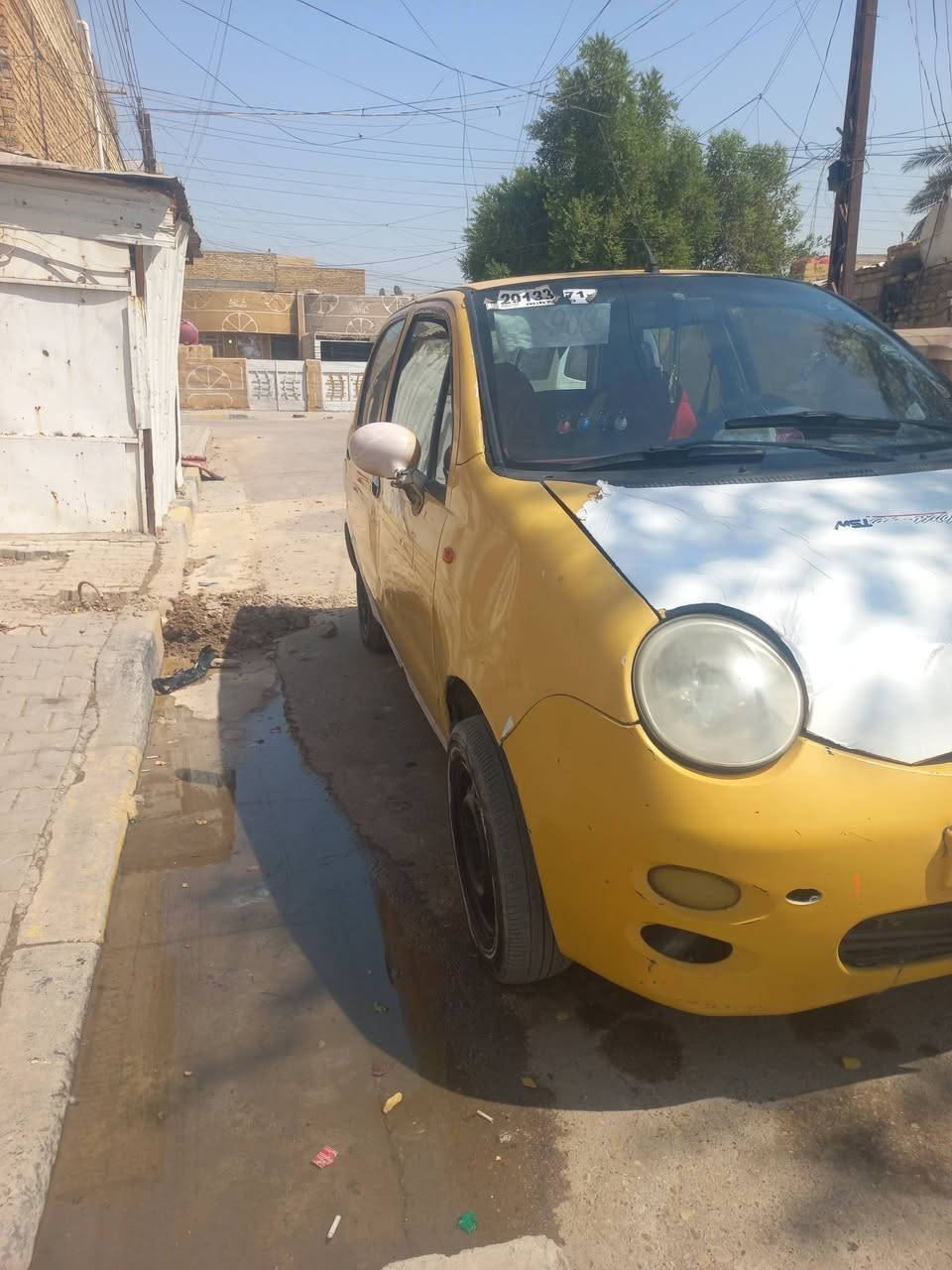 سلام عليكم كيو نظيفه كلش كير مكينه بجيس تخم تاير رقم بغداد الماني سنويه عضم مستمسكات راعيهاموجوده وبيها تفاصيل من المرور  وكلشي بدون تحويل اتكفلك بكلشي سياره غرفتها جديده دوشمه مسجل كهربائيات كير عادي تنكر وطلع وتتقفل سنار لوك بعشره قفل مكاني بغداد الحسينيه *********** كلشي منقصها

