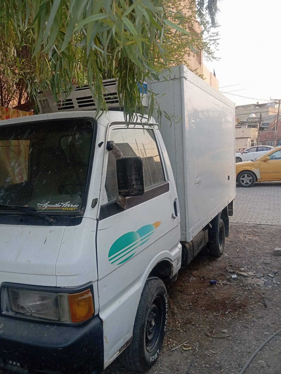 سلام عليكم و رحمة الله

كيا بنگو  براد موديل 95 
محرك ستندر 3000
براد شغال تجميد 
السيارة باسمي تحويل فوري

***********
