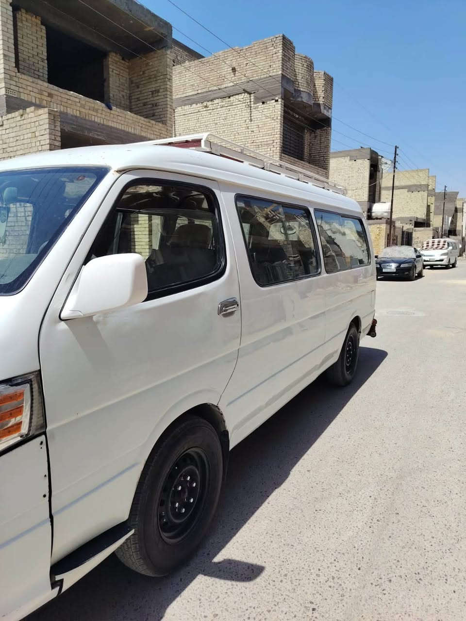 سلام عليكم جنبي أجوان البيع  مديل 14سياره جاهزة تريد تحويل تريد وكاله مكينه كير اكسل مكفول  تخم تاير الكشر مكفول بس ربع بل طويله بارد وبل جنطه شبر سعرها 85وبيها مجال عنوان بغداد العبيدي رقم تليفون ***********
