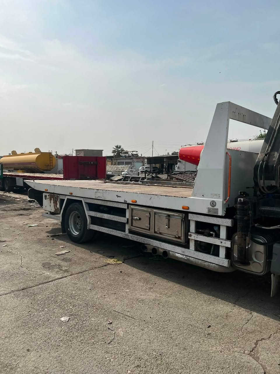 سلام عليكم
للبيع بدى نزال 
طوول ٦١٥
عرض٢٥٠
٣جكات بدى نضيف شغل كاوه حداد 
سعر ٧٠ مكان كركوك
***********
***********
