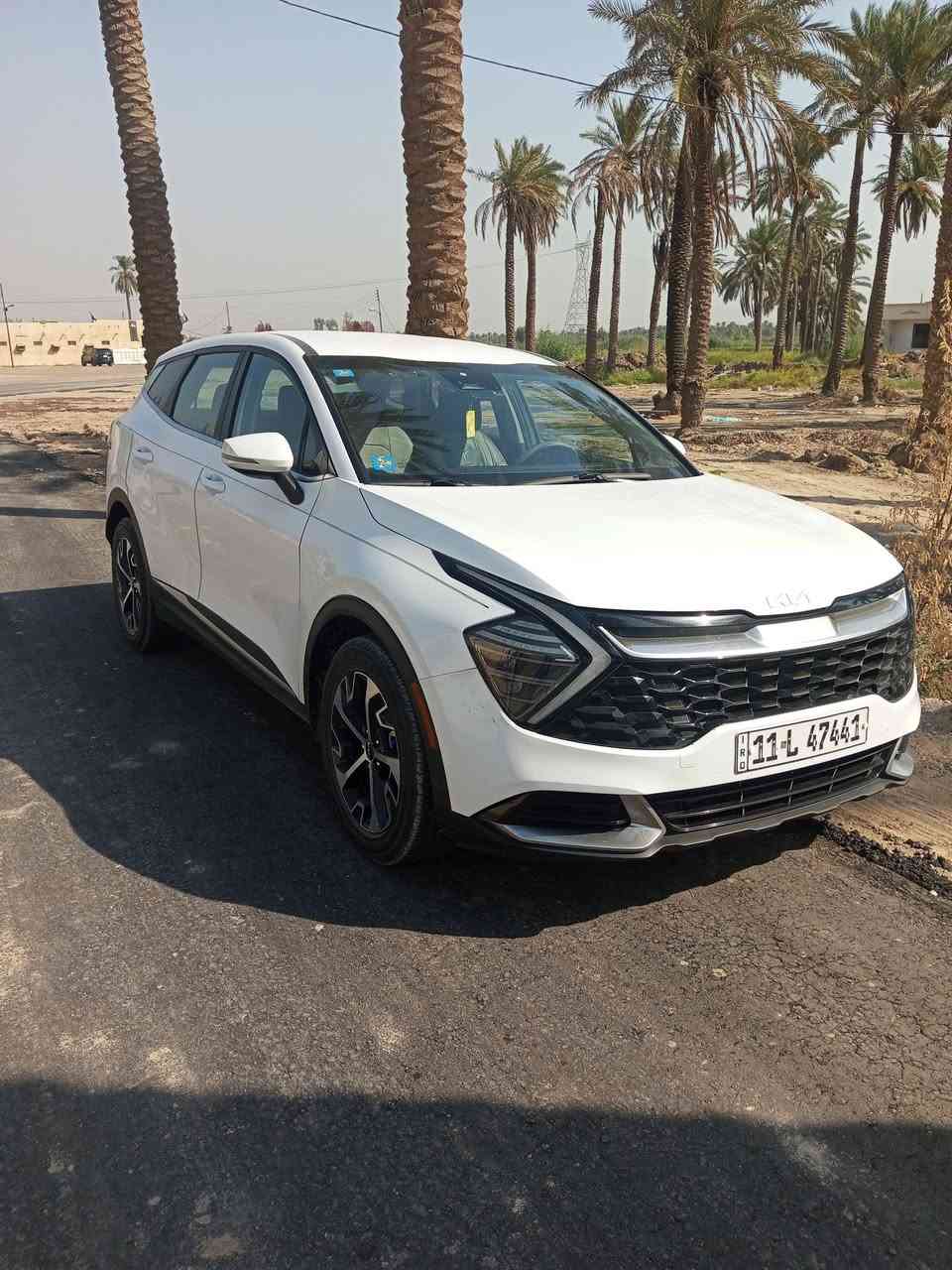 للبيع كيا سبورتاج
موديل 2023.   وارد امريكي 

شاصي طويل. 

ماشيه55 الف 

محرك 2500. 

مواصفات 
بصمه ابواب + بصمه تشغيل + تشغيل عن بعد 

تبريد امامي خلفي + تبريد شاشه 

شاشه متصله   + تبريد شاشه  

اشاير بلمري المري شفط 

لايت زينون عالي وناصي 
كشن جلد+ كشن السايق كهرباء 

السيارة جديده  
شرط كير ومحرك ع وضع الشركه 

ملاحظه.  بيه بتيد صبغ + جاملغ امامي صبغ 

والباقي كفاله           

السيارة.  حيل جديده.  اي نقص مابيه 

تخم.  تأير.     كير ومحرك مكفولات حدادية جديده 

مكان السيارة بغداد 

***********
