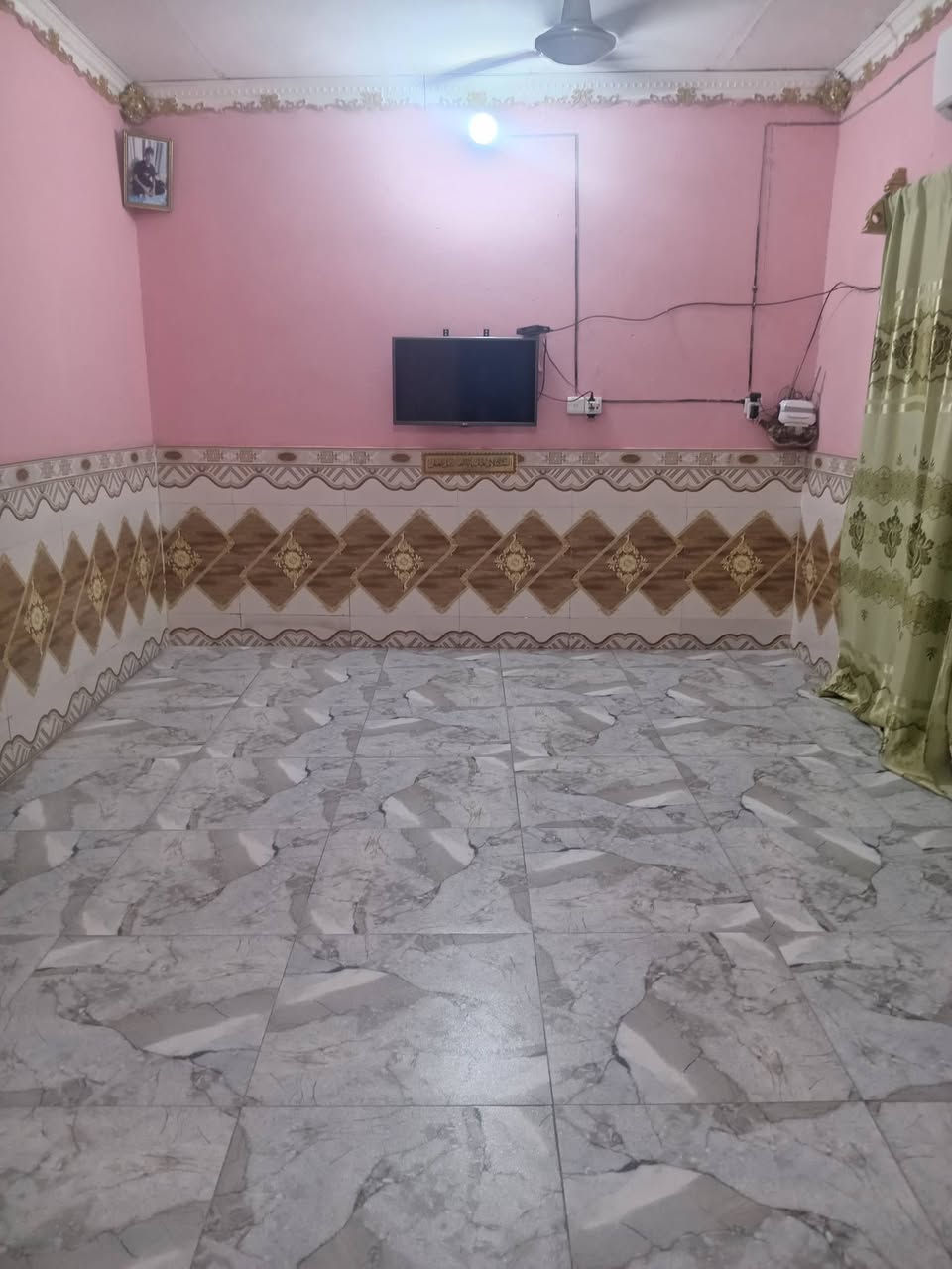 الدار للبيع / حواسم
المساحة 150
حي الحسن العسكري قرب الباب الخلفي لجامعة ميسان
***********
