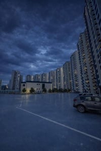 شقة للبيع سعر مناسب جدا مجمع دار السلام مطار المثنى مساحة ١٣٤ متر مقدم...