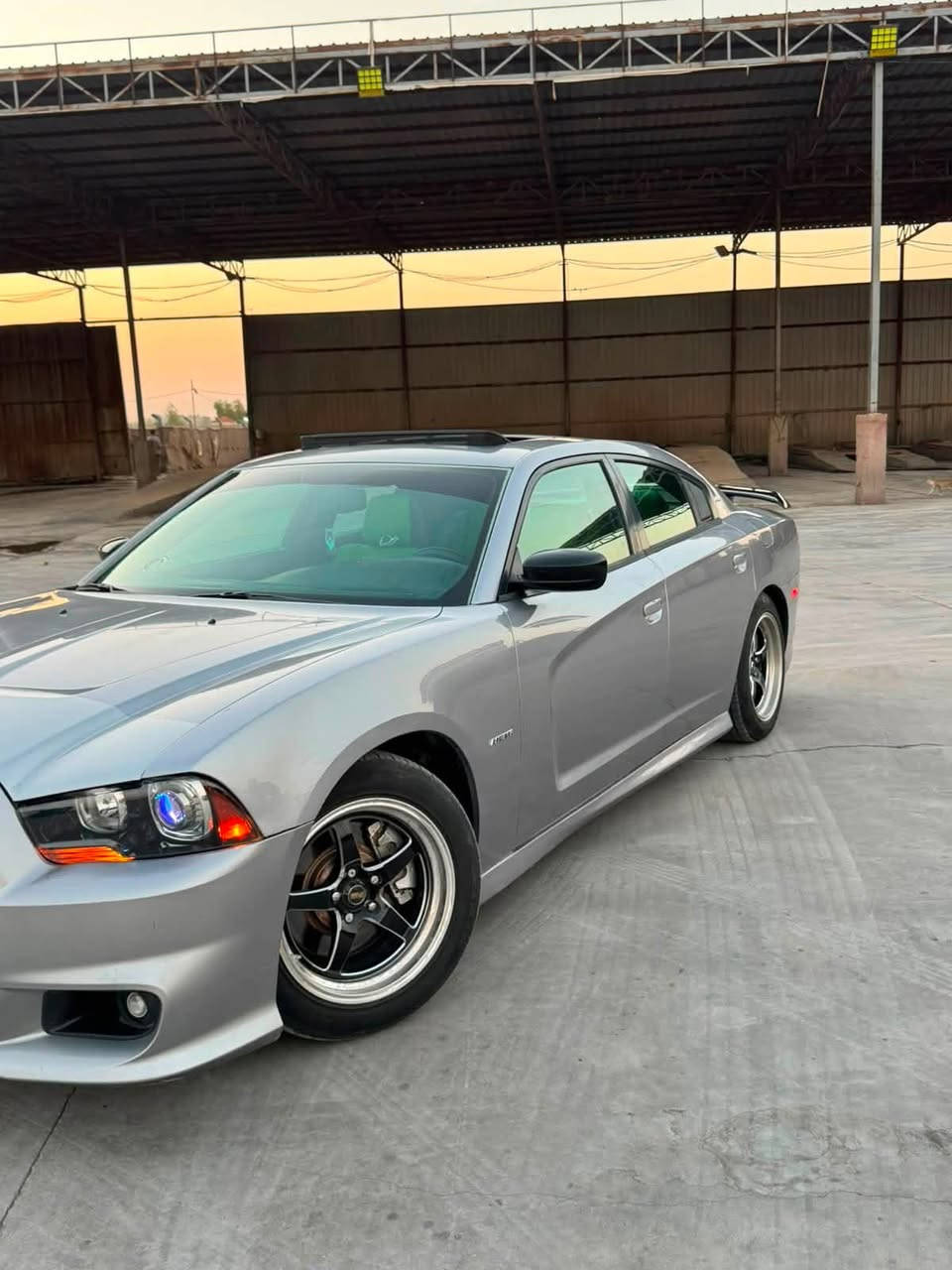 DODGE CHARGER R/T 2014
� دودج جارجر R/T موديل 2014 (أصل)

🔹 محرك 8 سلندر 5.7 

🔹 فل المواصفات

✅ البجم سليم

✅ الإيربكات سليمة ومكفولة

✅ فقط بارد بيهة شي بسيط 

✅ المكينة + الكير + التبريد كفالة بشرط الفحص

✅ السيارة باسمي، والتحويل بأي وقت يعجبك

✅ استخدام شخصي، غير مشتغلة خط

✅ تخم ويلد أصلية قياس 18 جديدة

✅منظومة زنون + عين الشيطان 

✅شاشة لمس 

✅ فتحة سقف

✅تبريد منطومة كاملة شرط ثلج ❄️

✅كزوز صوت مرعب 💥

✅غرفة نظيفة +كشنات جديدة 

💯 السيارة نظيفة بلادية، ولا تُقارن بالسيارة الماكلة بجم.

💰 السعر: 160 $

📌 بيها مجال بسيط للجاد

📍 الموقع: الديوانية 

📞 ***********
