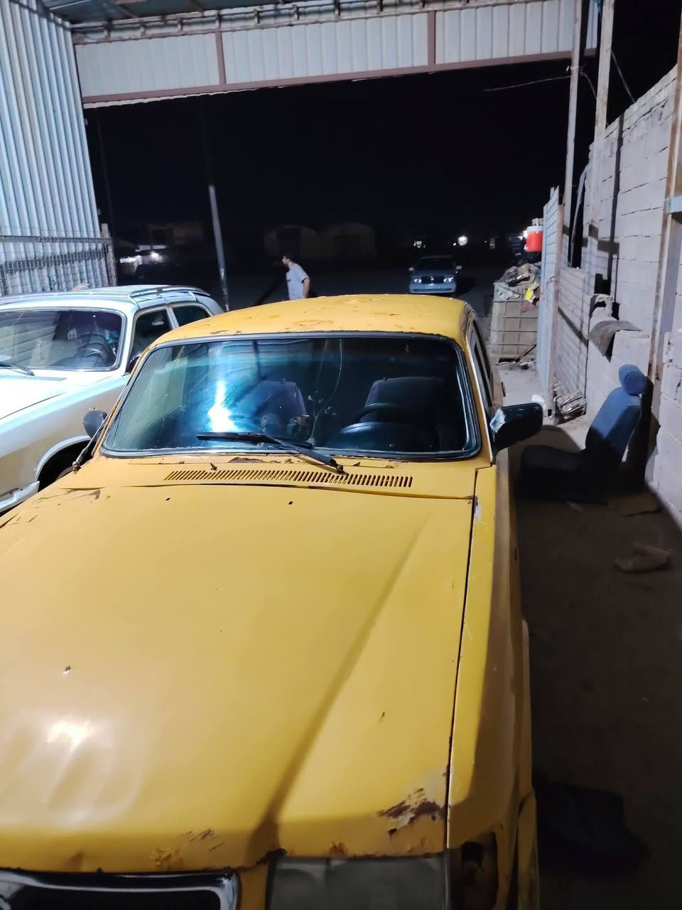 سلام عليكم
سياره فولكه للبيع مكينه وكير ففتي 2500 (ثنين ونص)
حداديه محوره كله سيدان ياباني رقم ذي قار  تبريد راس الثور عوزه غاز فقط شرط التبريد غاز فقط وسوي الك وكاله
الخاص مفتوح رقم اتصال وتساب ***********
تانكي البانزين محور مال ياباني بجنطه الايت أرنب محوره كامله سياره كلها باقتي تفاصيل تعال وافحص السعر 22
