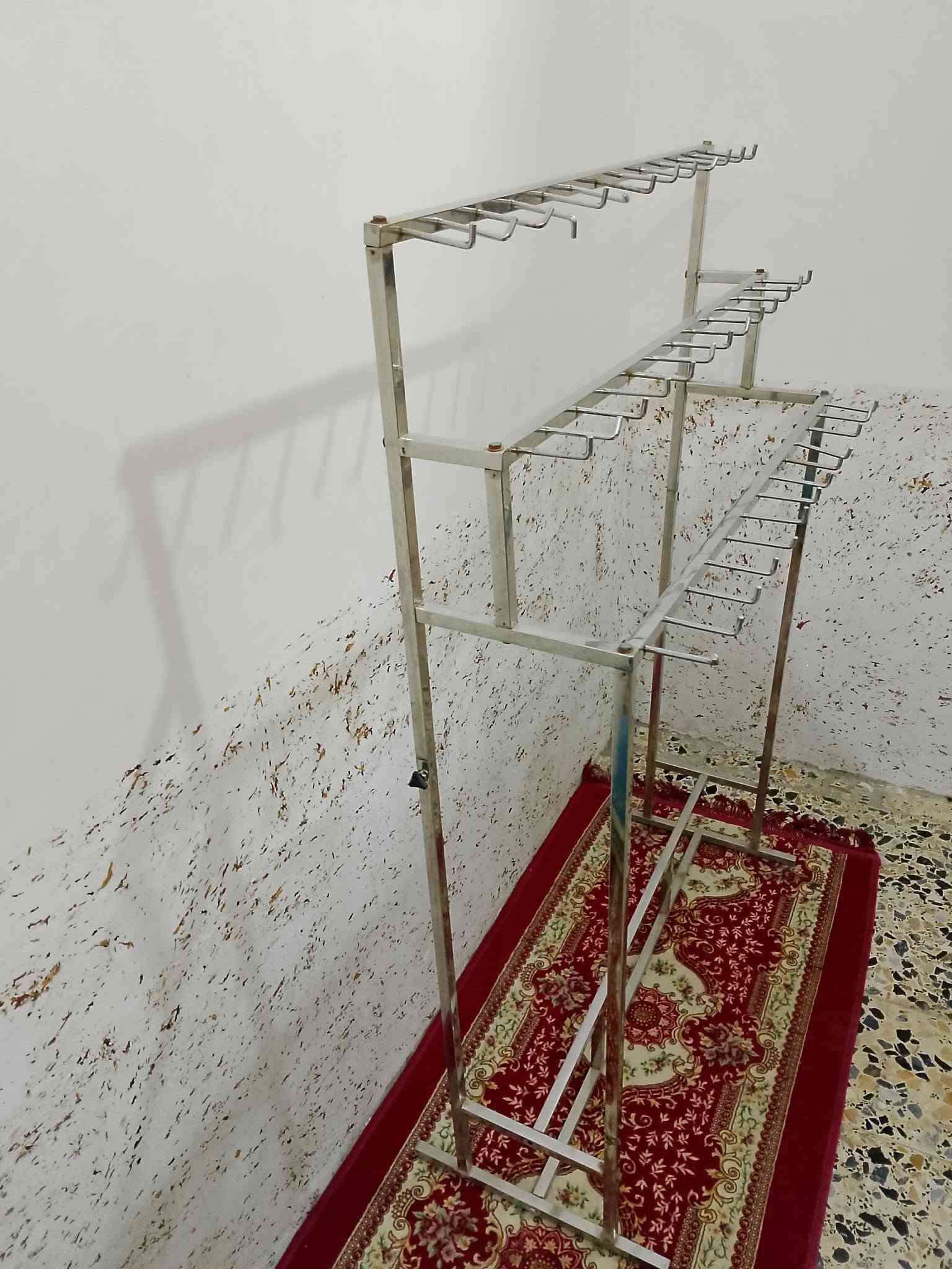 للبيع
غراض محل 
تعاليك  خرز. عندي عدد هواي 
تعاليك اذرع   عندي عدد هواي
سلات متحركه  عدد 5
مليكانات نسائي عدد 9
مليكانات نسائي نصف. عدد 4
مليكانات اطفال  وشبابي
مليكانات. رجالي عدد 2
ميز جام. عدد 2
ستاند. اكسسوارات 

مكاني بالنجف 

***********
