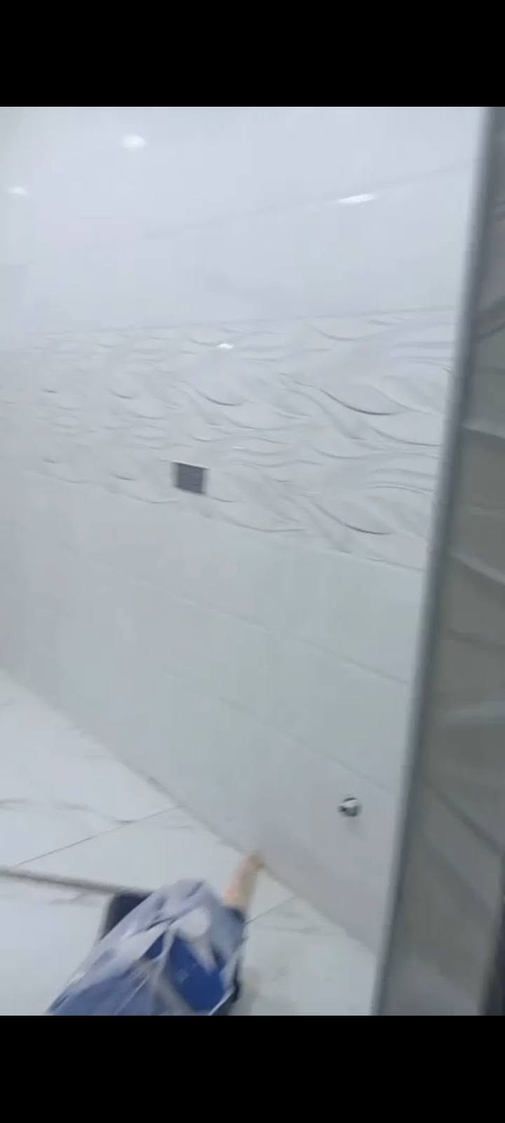 بيت حديث للايجار  محيله شارع الوسطي قرب جامع الحمزه يتكون من غرفه وصاله وستقبال ومطبخ وصحيات خارجي وداخلي سعر350قفل غير قابل للتفاوض ***********
