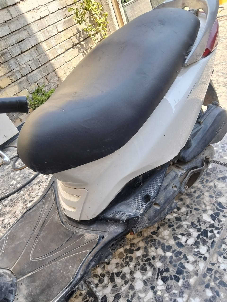 السلام عليكم .. دراجه بريز للبيع نضيفه مكينه نضيفه 
450 وبيها مجال 
العنوان بغداد الشعب../***********
