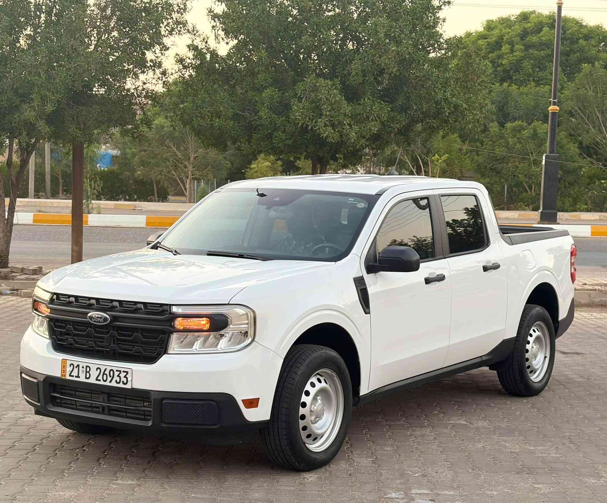 السلام عليكم 
فورد مافريك XL للبيع
#للاستفسار***********
#السعر185$
الضرر فقط الدعاميه الاماميه
صوره الضرر والسونار مرفقه
حجم المحرك 20
كير محرك برغي ممفتوح
مواصفاته
شاشه لمس
كامره دواره
4 انظمه قياده 
رادار امامي + جانبي
توقف ذاتي
الكترك مود A🔄
هندبريك كهربائي 
رقم سليمانيه جديد
شرط تحويل ووكاله
مكان سياره ديالى خانقين
