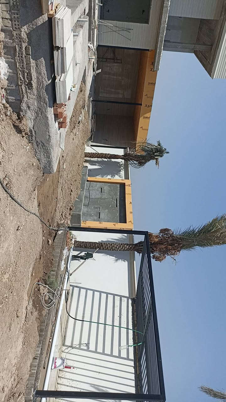 سلام عليكم جميعا
اخوكم محمد ديكورات اختصاص واجهات فوم تغليف واجهات لبخ وطلس بماده كلكين فريمات فوم وصبغ 
واجهات بورسلين لوح عملنا يكون عقد عمل وضمان العمل ولمواد جوده عاليه ***********

نص مكتوب في الصور:
- رد
