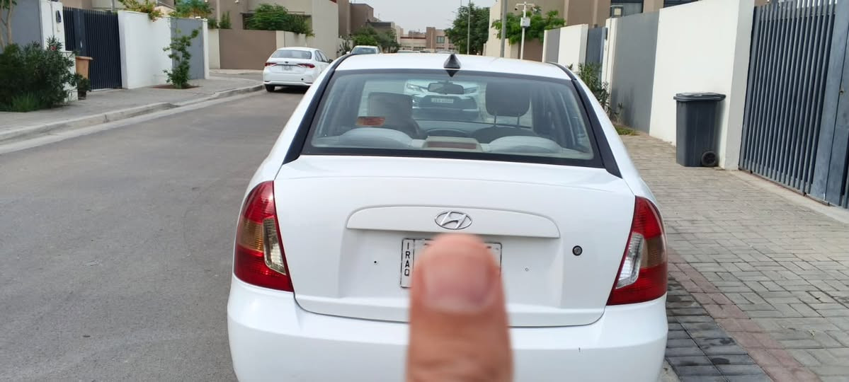 اكسنت • ٢٠١١ • ٢١٠ الف