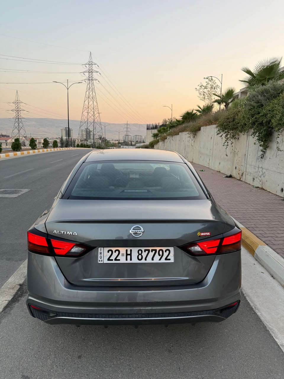 نيسان التيما موديل 2021 محرك و كير بشرط مواصفات S رقم سنويه لحد29 وبها قطعه طين مبدل اريباك ستيرن و سستم وبها دفتر بنزين مكان سياره كركوك رقم موبايل:*********** كركوك, العراق
