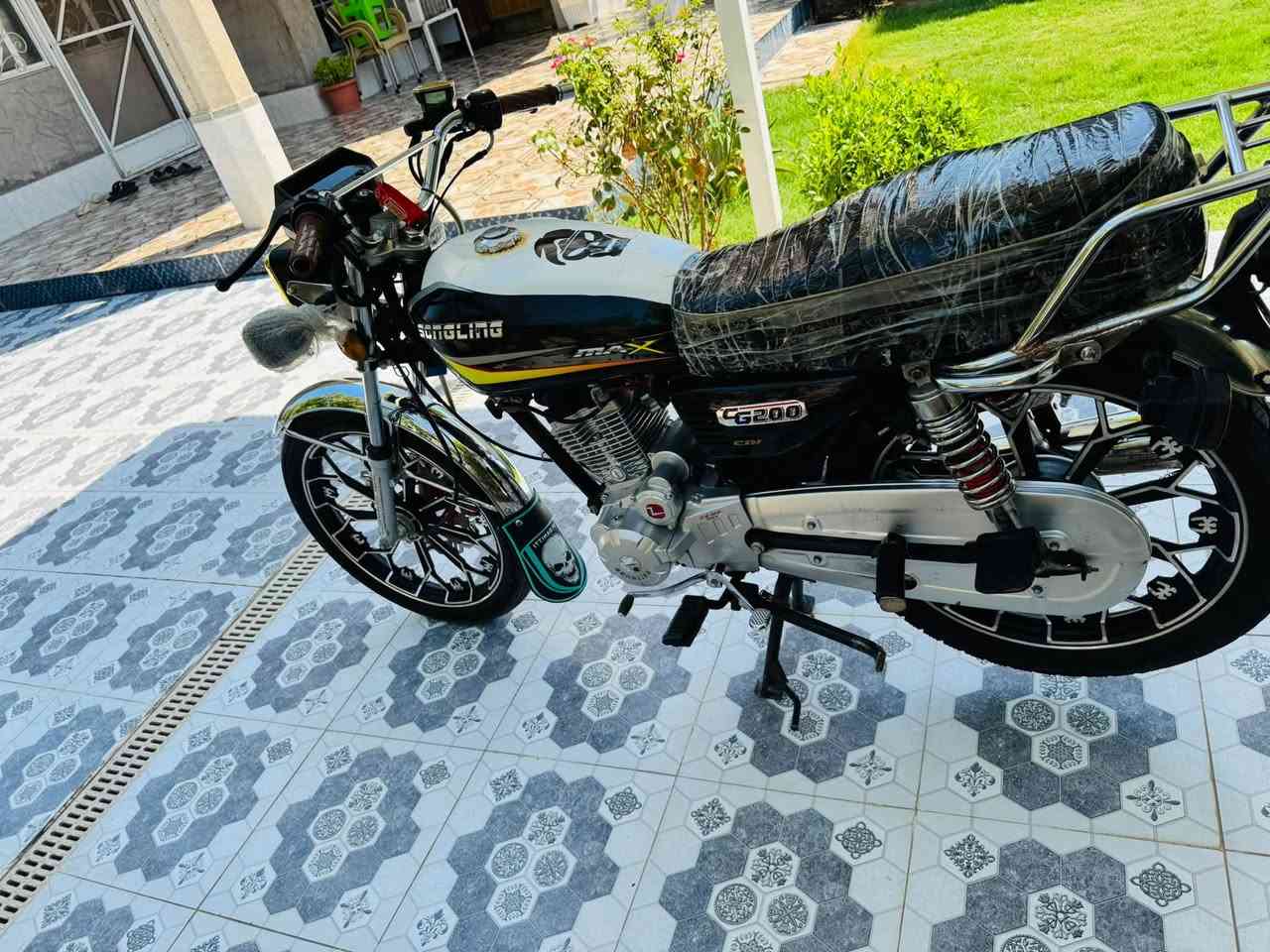 سلام عليكم 25 نقص بس بك لايت سعرها 650 وبيها مجال 
ديالى لخالص ***********
