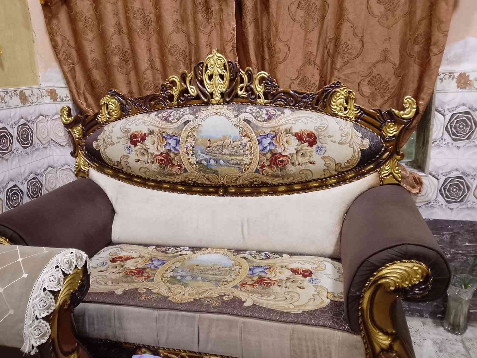 كنب • ١٠ مقعد