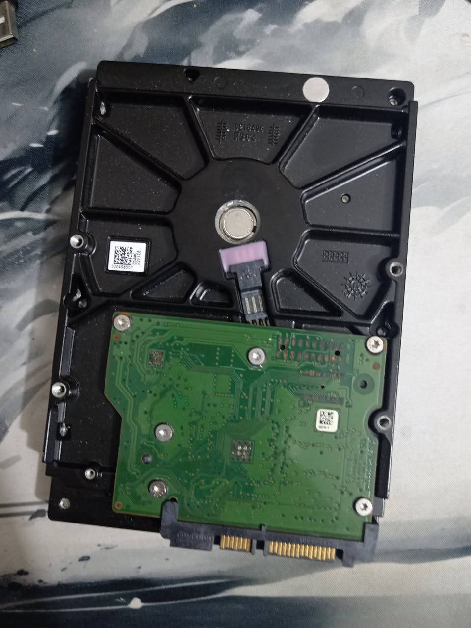 السلام عليكم 4  قطع مستخدم للبيع
1:  كيبورد hyper x alloy Eilet
 شغال 100% فقط  

الكيبورد كله شغال ويتعرف عل برامج السوفتوير يجي دبل منفذ واير سعره 25 الف متوفر توصيل

2: سبيكر بلوتوث ويارلس شحن صوته فول استخدام يوم سعره 15 الف

3: هارد HHD 512 GB ب20الف

4: شاحن يدات ps5 غير مستخدم  17 الف

توصيل متوفر لجميع المحافظات واتساب ***********
