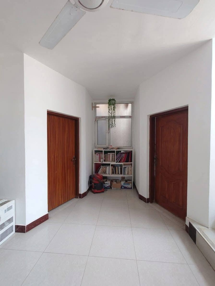 🏡 دار للبيع –بيع مستعجل _الدورة / محلة ٨١٦
🔹 نوع العقار: طابو صرف
🔹 المساحة: ٢٠٠ م²
🔹 الواجهة: ١٠ متر
🔹 الطول: ٢٠ متر
✨ تفاصيل الدار:
▪️ طابقين
▪️ ٦ غرف نوم
▪️ استقبال
▪️ هول داخلي
▪️ مطبخ
▪️ ٤ حمامات
💠 بناء حديث
💠 شبابيك ألمنيوم
💠 كامل الخدمات (تبليط، مجاري، كهرباء، ماء اساله، أرصفة )
📍 الموقع:
الدورة – محلة ٨١٦
نهاية سريع الدورة باتجاه بغداد الجديدة
دور النفط / مقاطعة ٨
📞 للاستفسار:
***********
