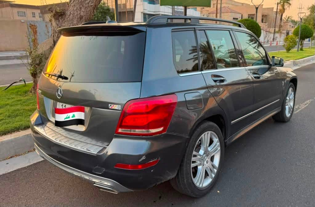 السلام عليكم ورحمة الله وبركاته
مارسيدس GLK 350 موديل 2013 
(للبيع فقط )سيارة جديدة كامل مواصفات بانوراما السعر 168 ورقة للاستفسار اتصل *********** بغداد الكرادة
