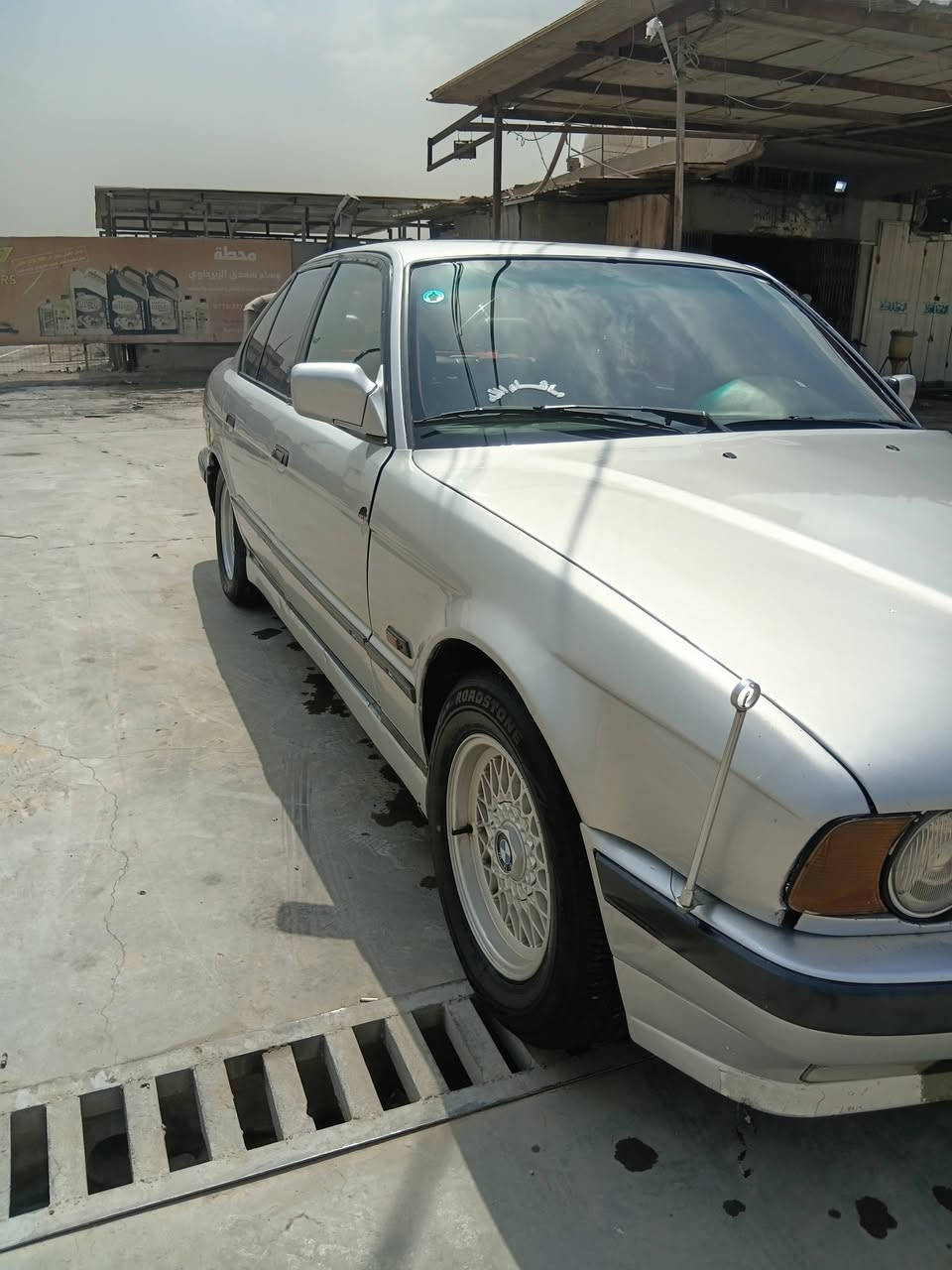 سلام عليكم بيئم دبليو موديل ٩٠
*********** 

525 قسام  بيها قسام ثاني يوم احولك سياره خير من الله ترايك بصرة مكينه وكير مكفوله حداديه نص عمر كهربائيات كلهة شغاله 

تبريد نقص راديتر كامل كله 

السعر /50 وبيها مجال  سياره مال بيت  وحله من لصور مكان بغداد الجديده
