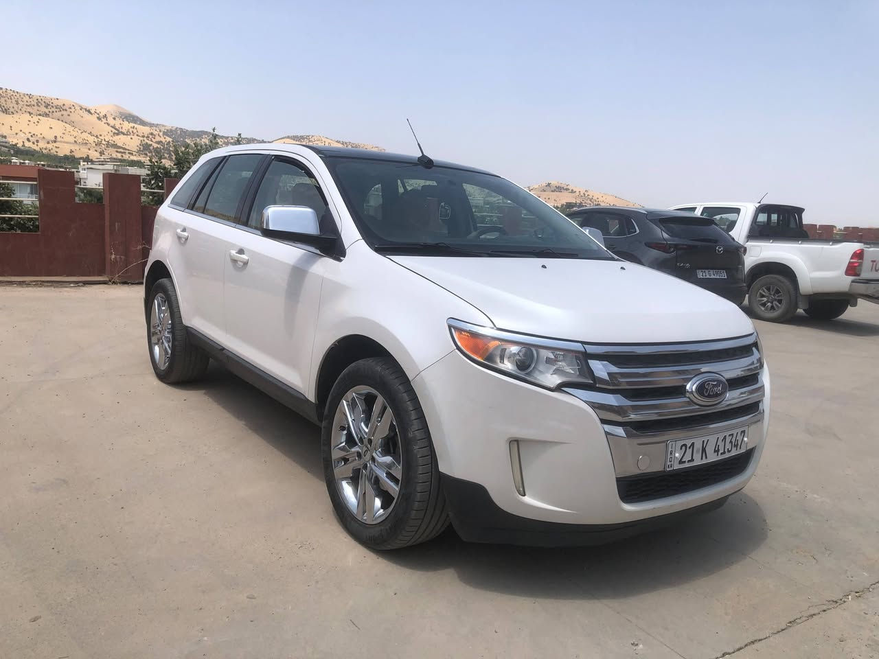 السلام عليكم
فورد ايدج2013
وكالة شركة نيفا وارد خليجي
موصفات لمتد
بنوراما .كشنات جلد.ويل كروم حجم 20 بلاد
3شاشات كبيرة.بصمة صندق شفط وصندوق بصمة.AWD
سيارة على وضع شركة متصرف الف دينار
ماشي144ميل حقيقي 
رقمها السليمانيه باسمي لحد2029
مكان السليمانية
للتواصل ***********
السعر130ورقة وبي مجال
