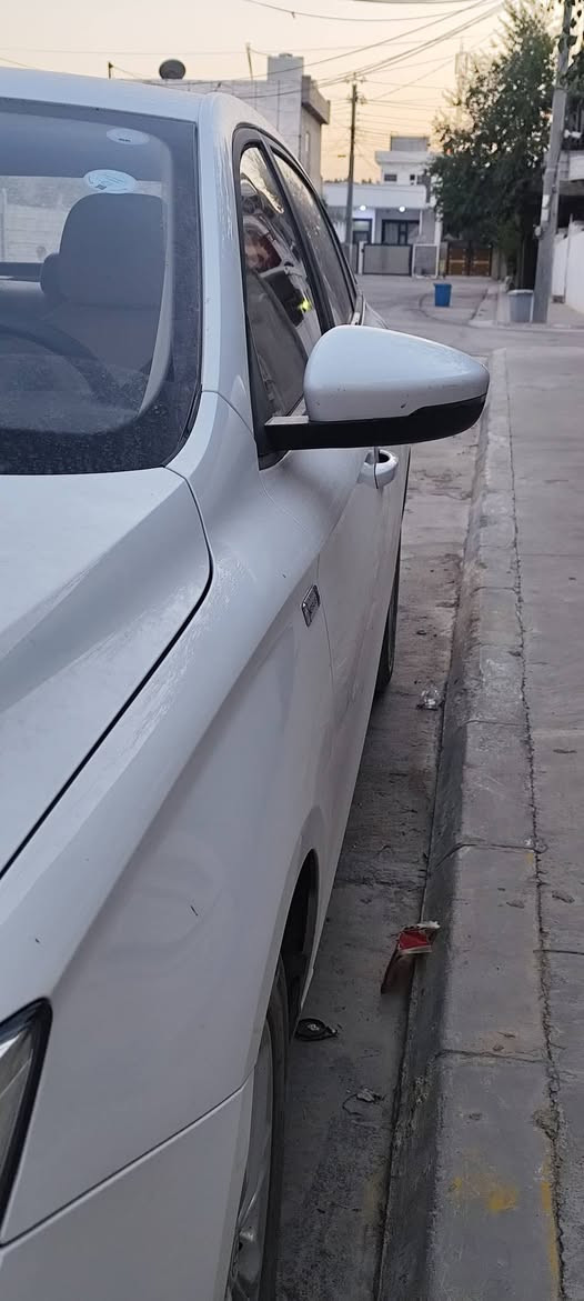 mg5   مۆدێل2023  بێ بۆیاخ
مواسەفات ناوکرێمی تەعدیل سورعە ئاوێنە ئیشارەت  سەنەوێ 2028 تازەیە  نرخی 91 $ کەمێک مەجال  
شوێن شارەزوور  ***********
