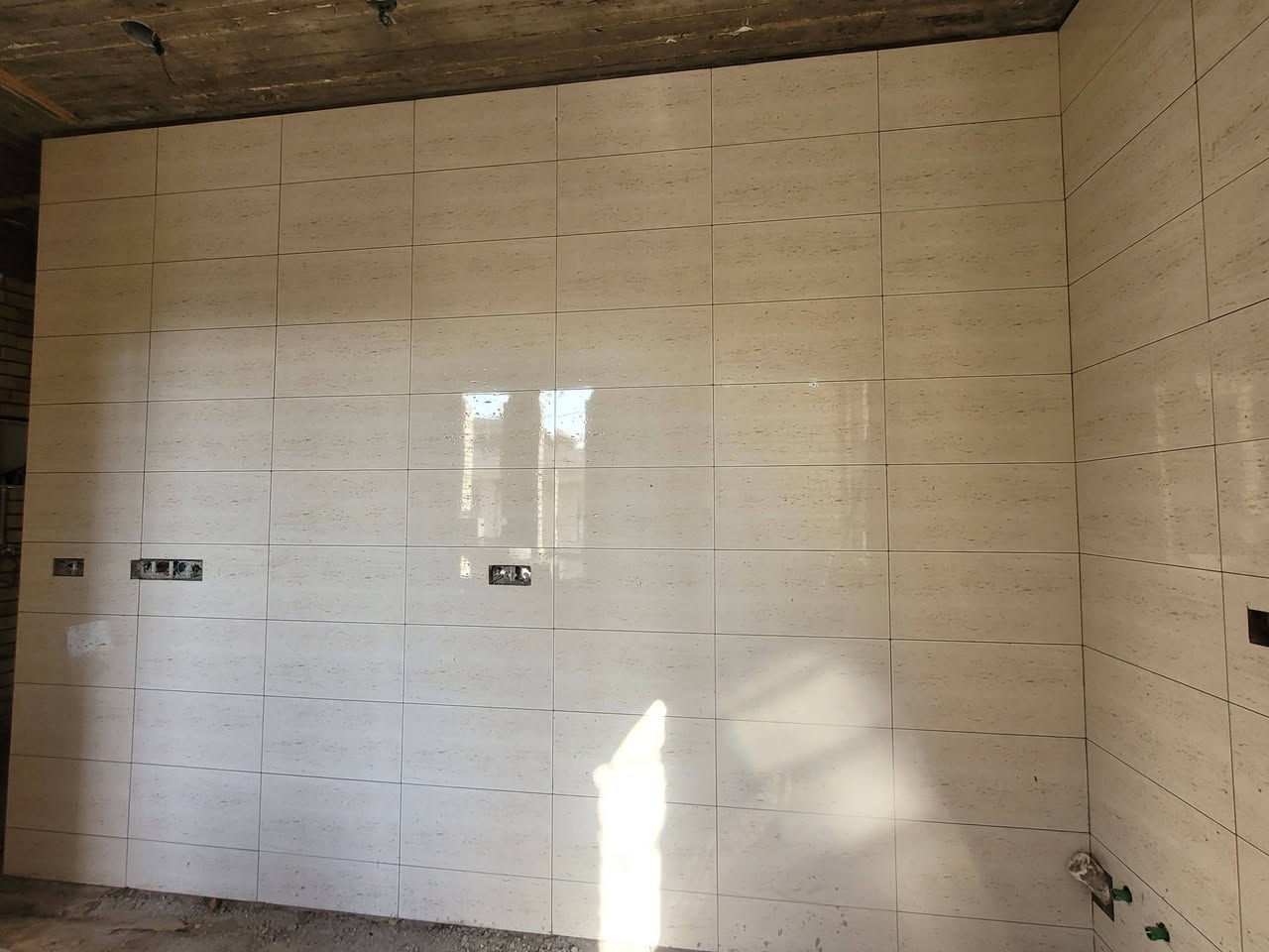 خلفة سيراميك بورسلين مرمر درجه اولى تطبيق ماده خبط تسليم هندسي شغل هندسي كل المقاسات ***********

