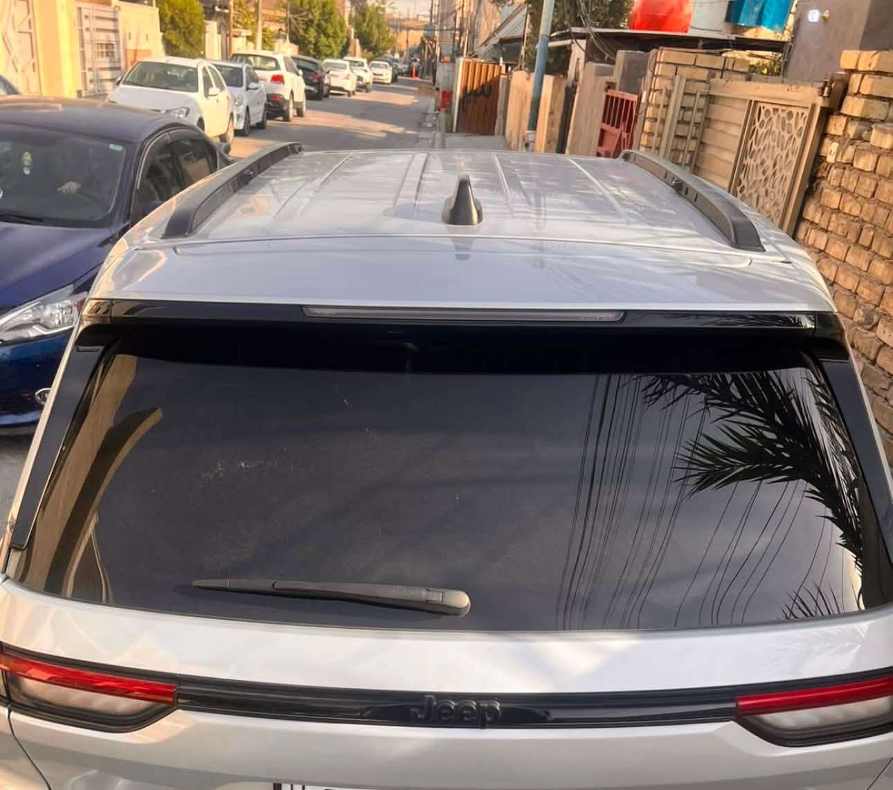 🚙 للبيع | جيب جراند شيروكي Altitude 2023
🔹 الموديل: 2023
🔹 وارد أمريكي 🇺🇸
🔹 رقم بغداد الجديد
🔹 الممشى: تقريباً 21 ألف ميل
🔹 الفئة: Altitude
🔹 5 راكب
🔹 بصمة + فتحة سقف
🔹 كشنات كهرباء
🔹 شاشة + كاميرا
🔹 جلد
🔹 الحادث: موضح بالصور
🔹 باب مبدل، نفس اللون
🔹 الجاملغ بارد
🔹 الباب الخلفي بارد
🔹 باقي السيارة مكفولة

💰 السعر: 320 ورقة
💵 يوجد مجال بسيط

📍 المكان: بغداد

📞 للاستفسار والتواصل واتساب:
***********

✨ سيارة نظيفة ومواصفاتها حلوة، والمعاينة والفحص للجادين.

