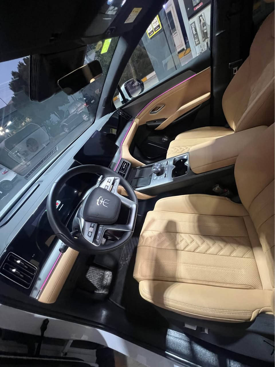 BYD son L 2025 ful ful 
ڕە قە م سلیمانی
کوشن ساردو گە رم
سندوق کارە بای
فول مواسە فات
تە نها ٩ هه زار ڕۆشتوە
***********
سلیمانی السليمانية, العراق
