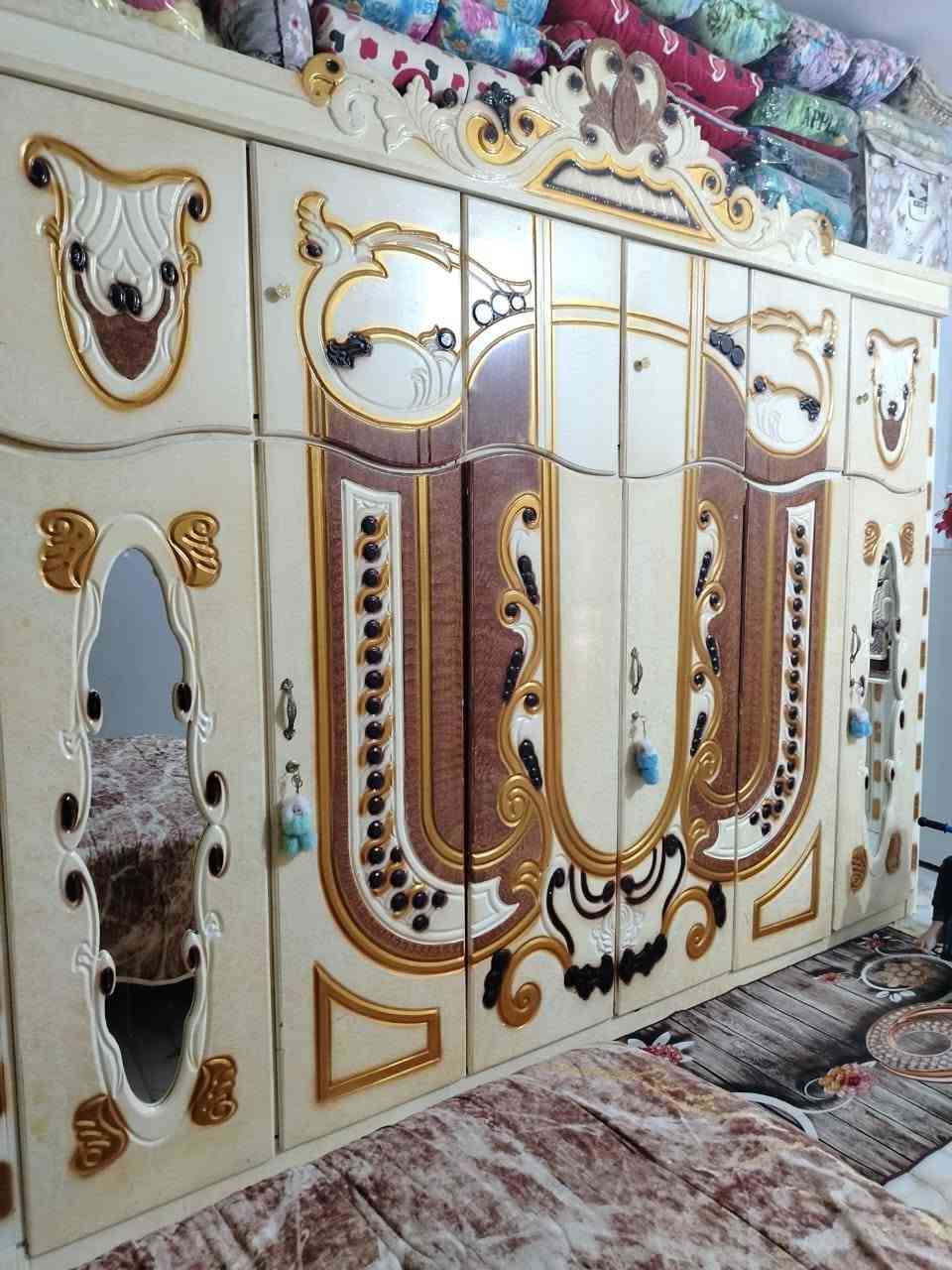السلام عليكم غرفه للبيع السعر 650وببها مجال مكان ناصريه الغراف الاتصال***********
