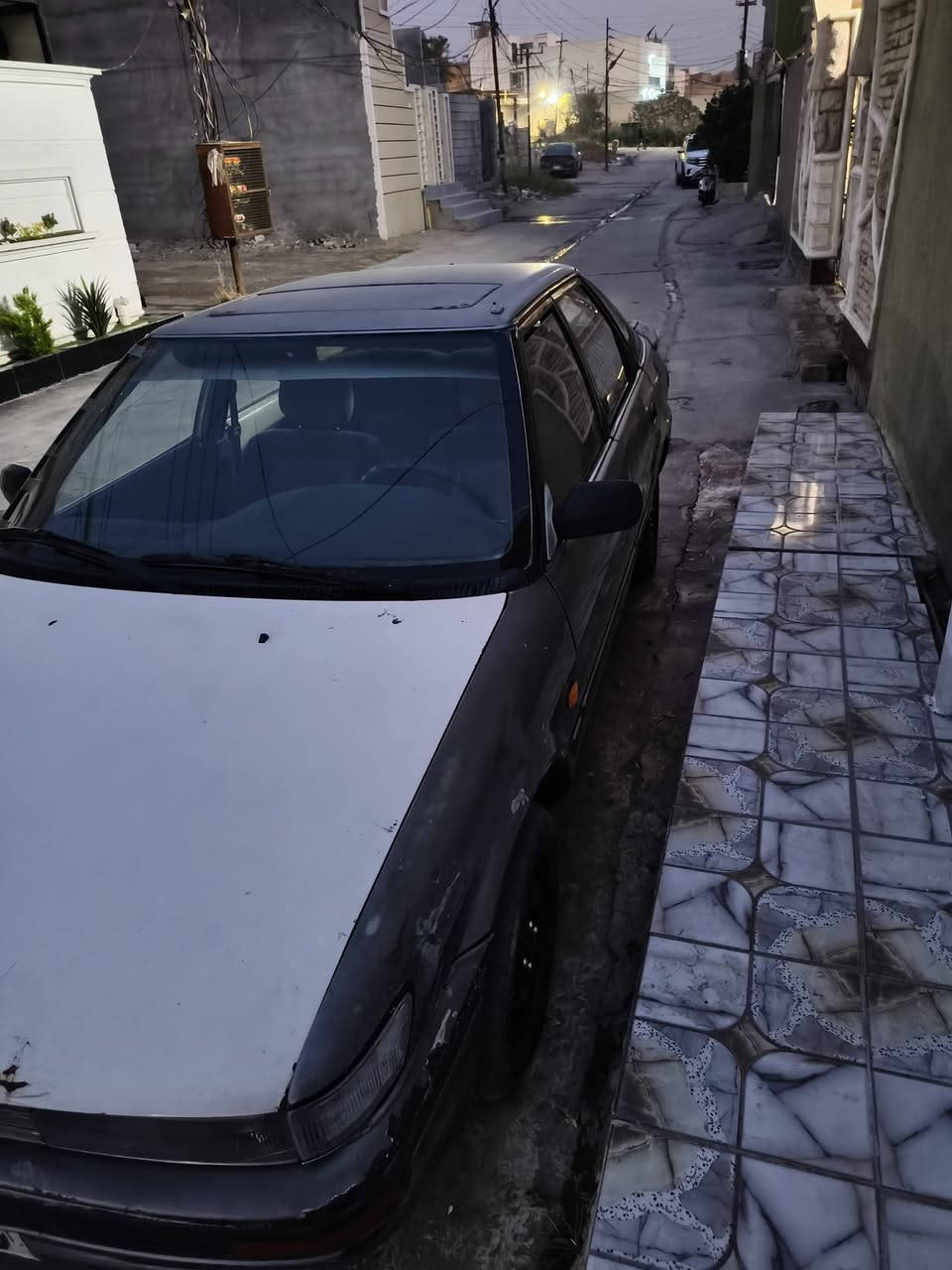 سلام عليكم كورله موديله 93
السياره جاهزه على اخر حبايه شنو بالك يشتغل ماسحه خلفيه تحكم جام التنته تحويلات التبريد والتبريد ثلاجه كير مكينه  السياره يسره بلاد كير اوتو هزه وسنويه جدد سنتر لوك شغال سياره مامتعوبه بس يرادلها صبغ فقط ترايك على مجره لسانك مكاني ديالى بعقوبه سعر 38وبيه مجال بسيط ***********اقره التفاصيل وعيوني الك
