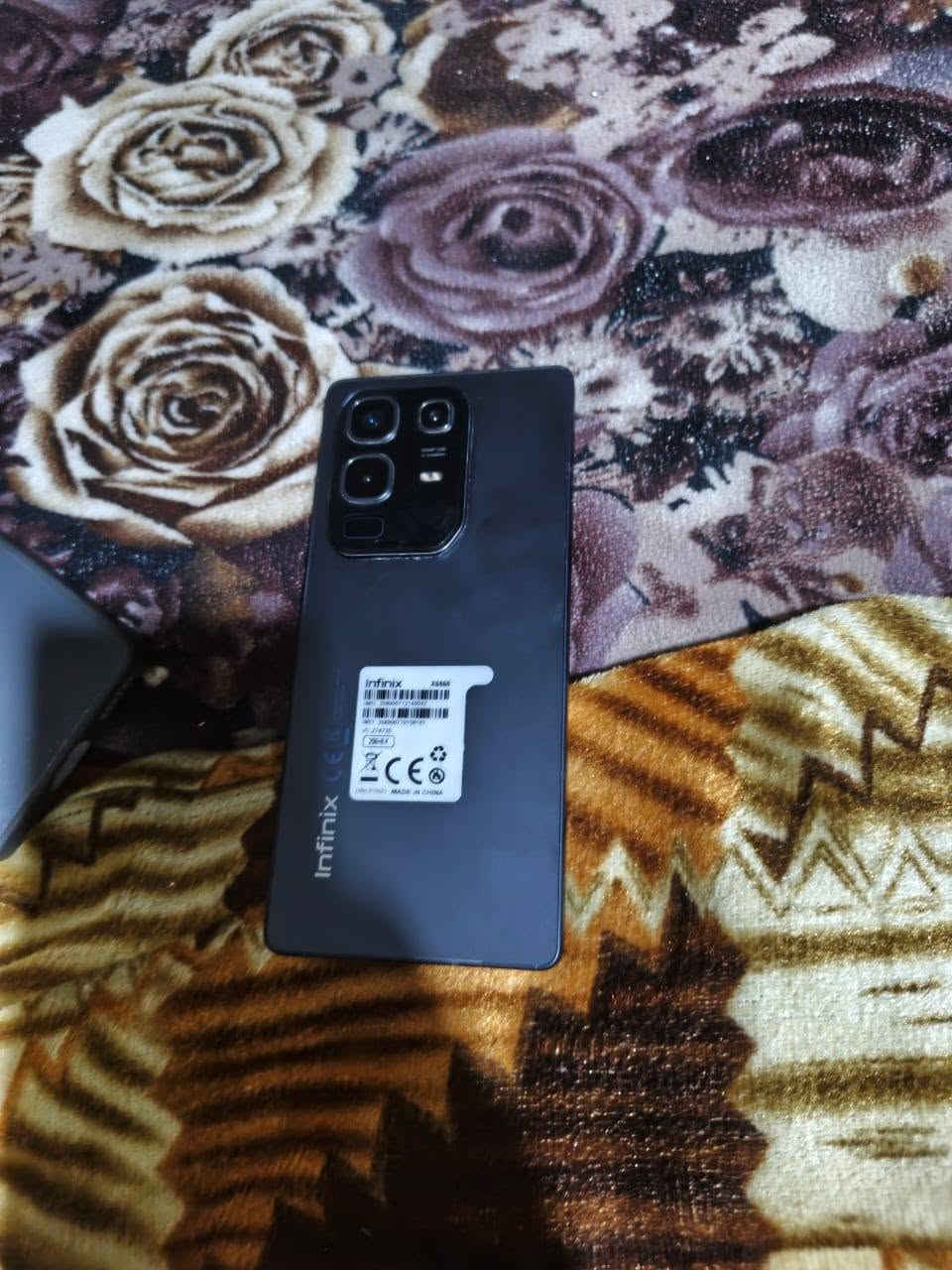 Infinix NOTE 50
الجهاز نضافته كدامك 
بطاريته 5200
ذاكره 256
جهاز مراوس أو بيع 
قيم بما يرضي الله وبل عافيه عليك جهاز ما طاب تصليح 
***********
