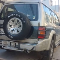 باجيرو • موديل ٩٣ • توماتيك