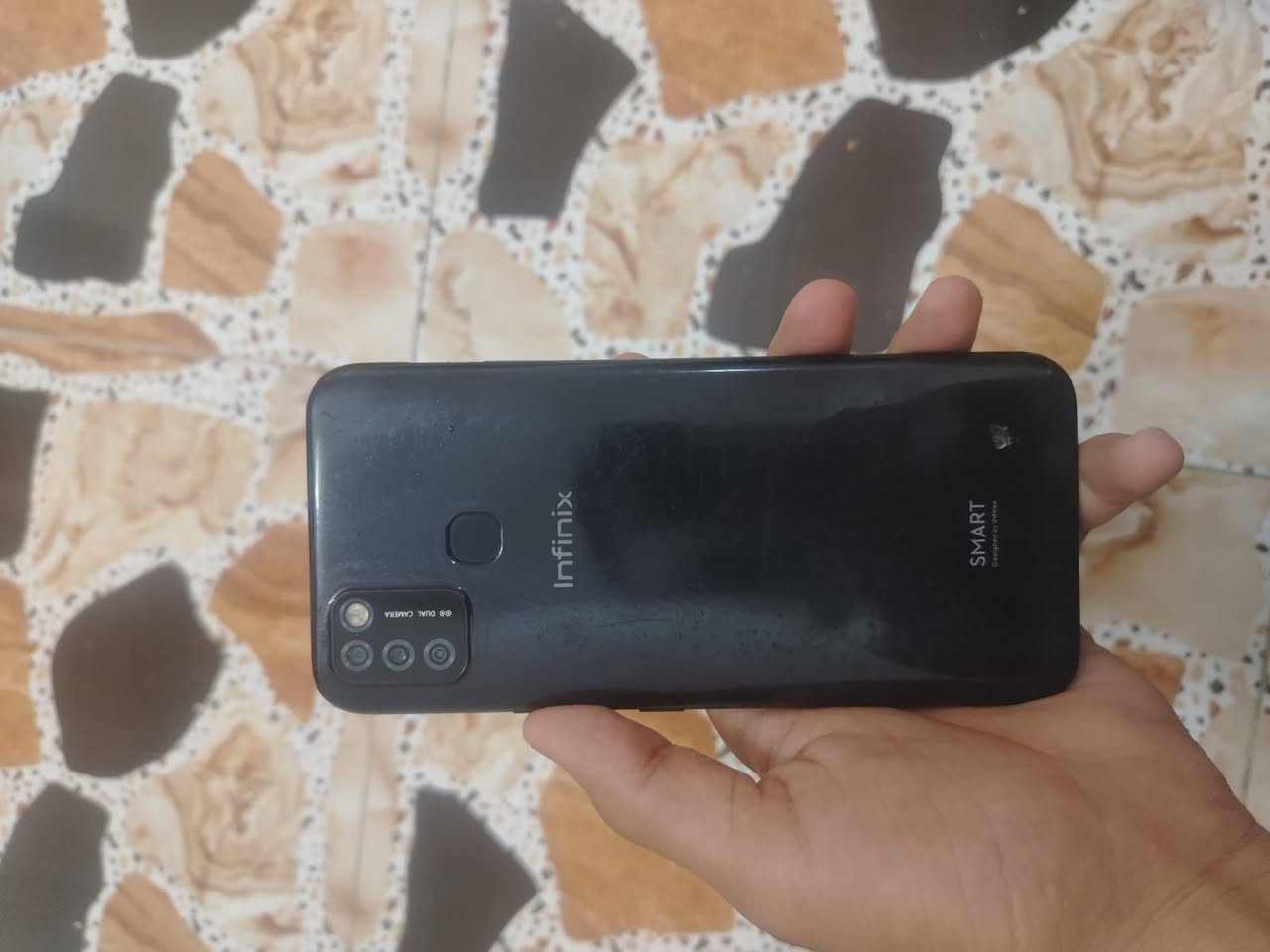 للبيع 📱
جهاز انفينكس سمارت 5 
الذاكرة: 32GB
الحالة: الجهاز شغال 100% 
الكاميرات ✅ الاتصال ✅ الصوت ✅ كلشي سليم
العيب: بيه فطور  بالشاشة بس ما مأثر على اللمس نهائياً
السعر: 40

الجهاز نضيف واستعمال خفيف
جهاز مال اتصال وتصفح ومنزل بي جميع البرامج 
المكان: الفلوجة
للاستفسار: [***********
