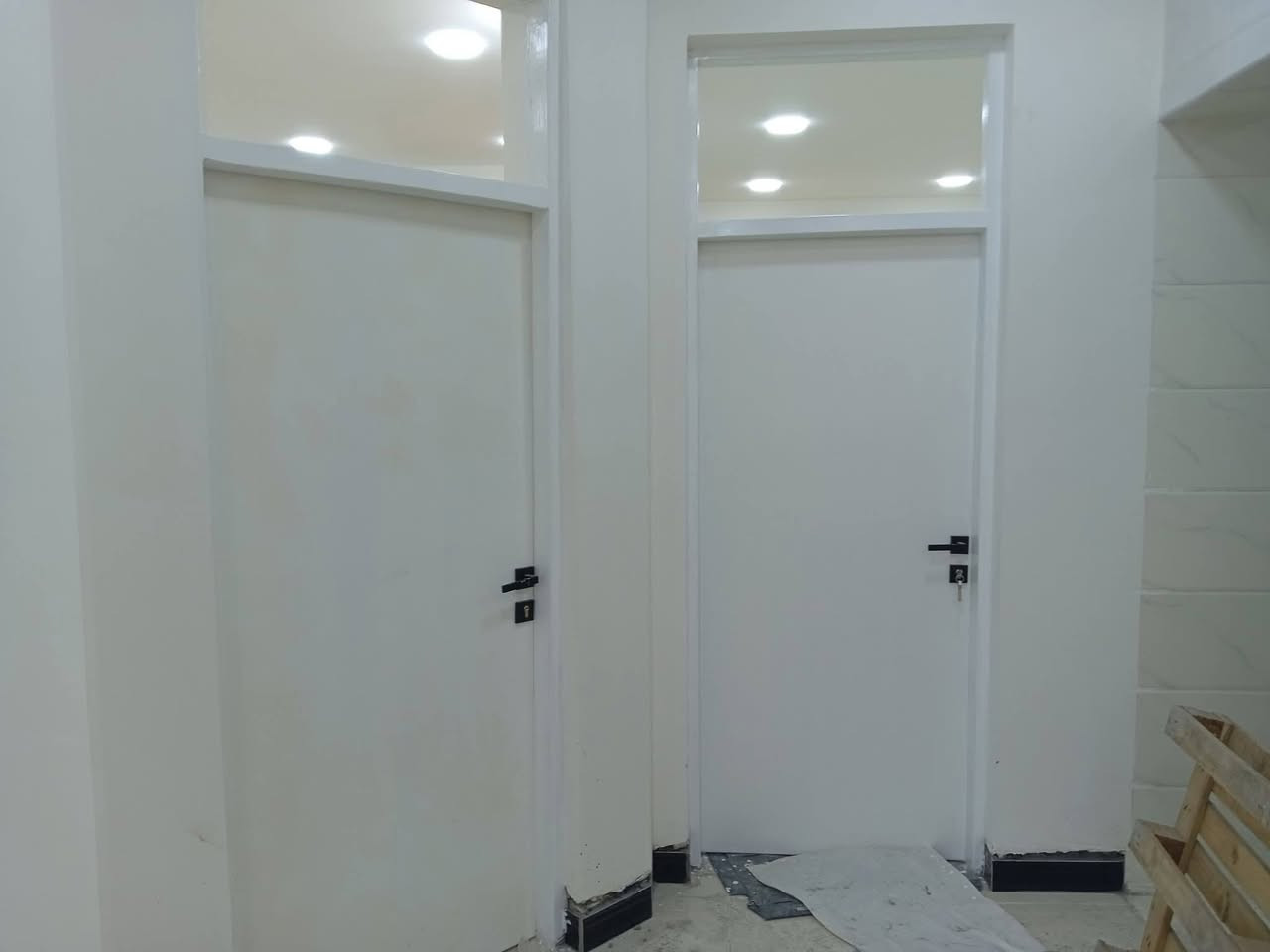 نجار متنقل • تصليح وصبغ أثاث • نوصلك لباب دارك