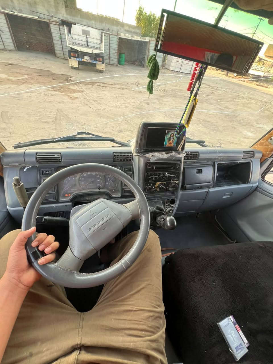 السلام عليكم
كنتر زيرو للبيع موديل 2000اصل
مكينه 33مسكر مكفولة 
رقم ذي قار انكليزي تحويل ثاني يوم
 العنوان /ذي قار 
للأستفسار ‏‪***********‬‏
*أخواني مكلف بالنشر
