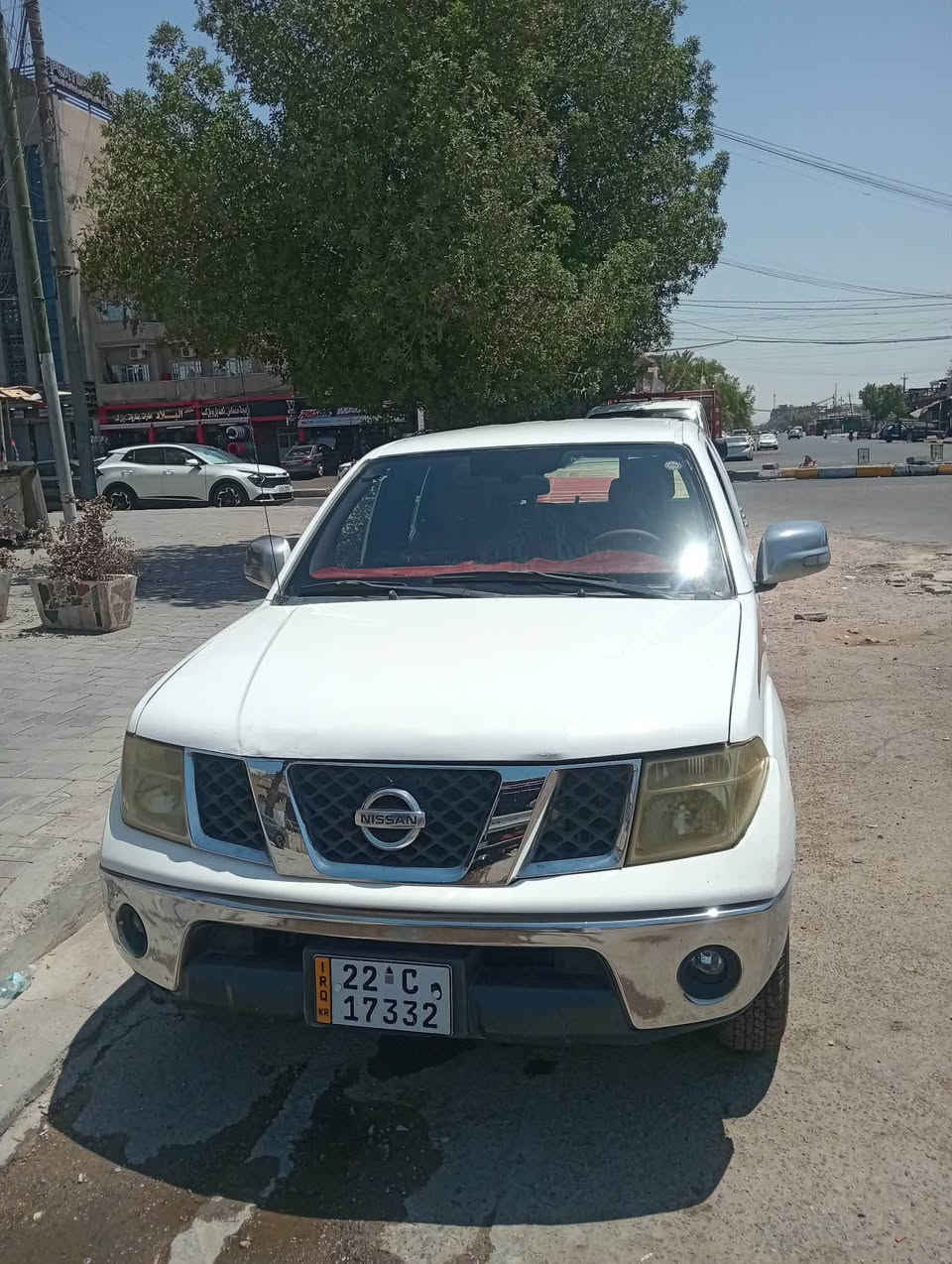 السلام عليكم نيسان نيفاره للبيع تبريد شغال وكهربائيات كلها تشتغل وأرقامها انكليزي وباسمي تحويلها ثاني يوم 90 وبيها مجال للاتصال على هذا الرقم ***********
