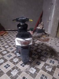 جي فور • بوش وبستم • كهرباء شغالة