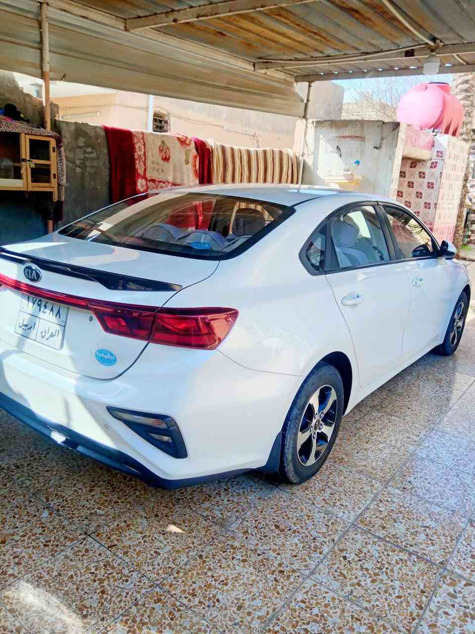 لام عليكم سيراتو موديل 2019خليجي سياره مال جناي مرتبه نص فول بيه قطعتين صبغ الباقي كفاله مكينه الف 600 معروضه 133وبيه مجال بصيط باقي التفاصيل اتصل وتدلل ***********  مكان واسط الصويره

